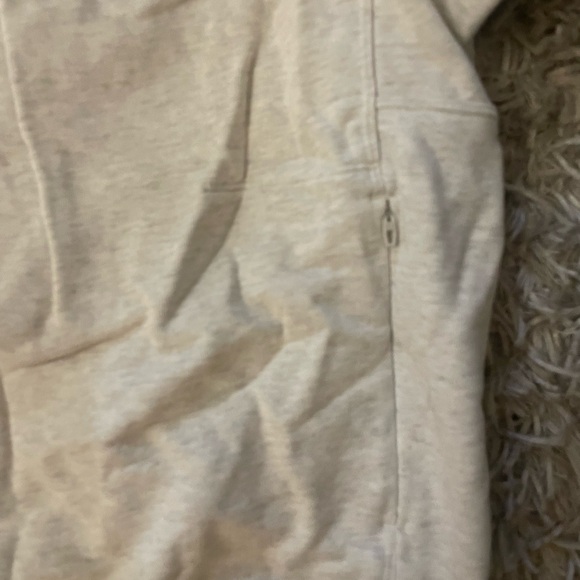 Lululemon Men’s Oatmeal Half Zip - Picture 2 of 2